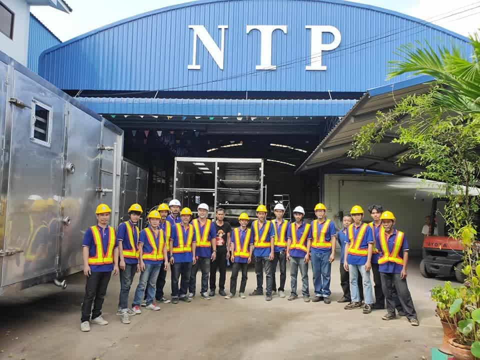 โรงงานเครื่องจักรผลิตอาหาร 